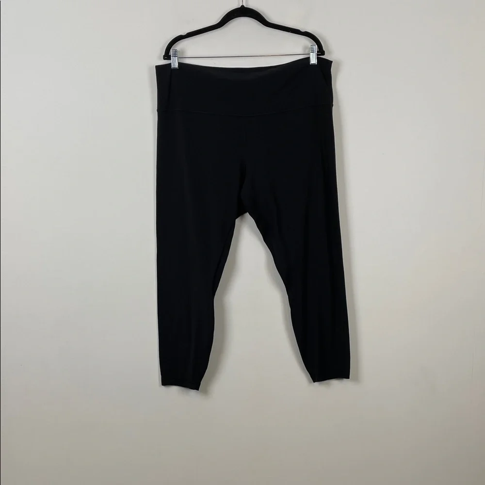 Lululemon Pilates Athleisure Women's 18 Stretch Active Yoga Black Legging Pants - Picture 1 of 8